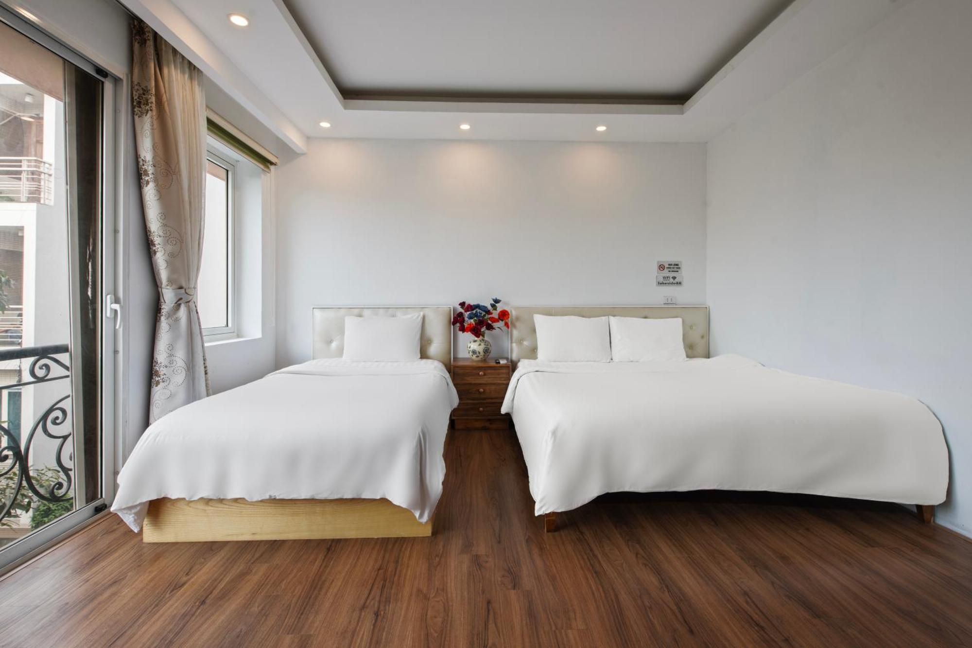 Lakeside House Hà Nội